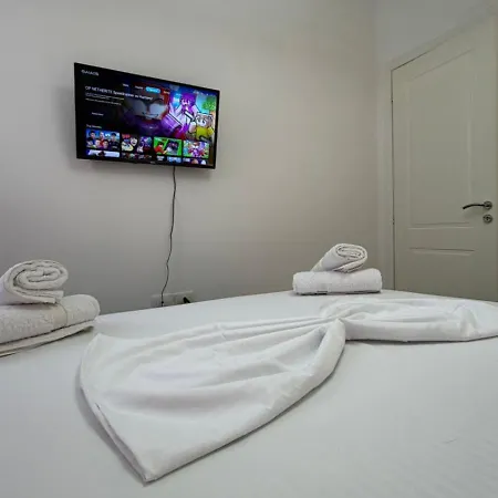Sea View Apartment *