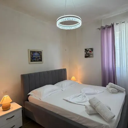 Sea View Apartment *