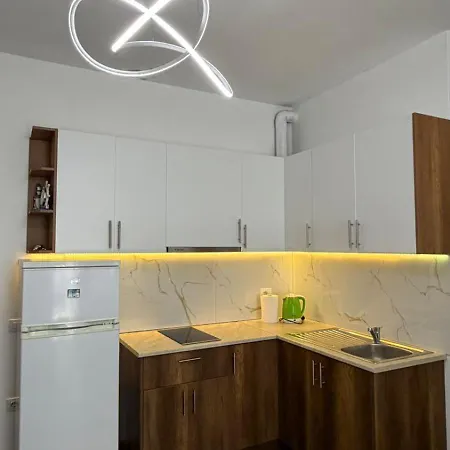 Sea View Apartment *