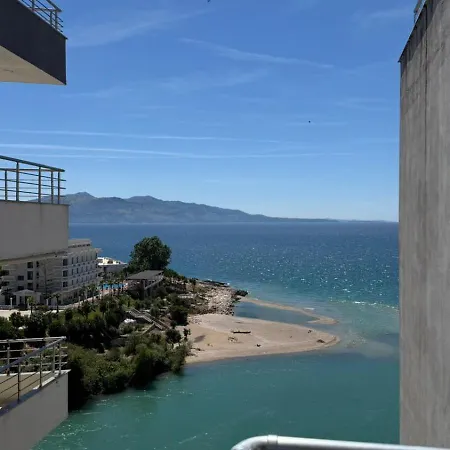 Apartment Sea View *